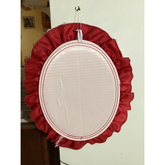 Vintage Ruth Morehead Christmas Wall Hanging Lace Holly Baby And Kitten & Bear - Picture 5 of 13